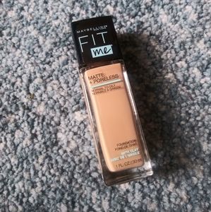 Maybelline FitMe Matte+Poreless Foundation #125